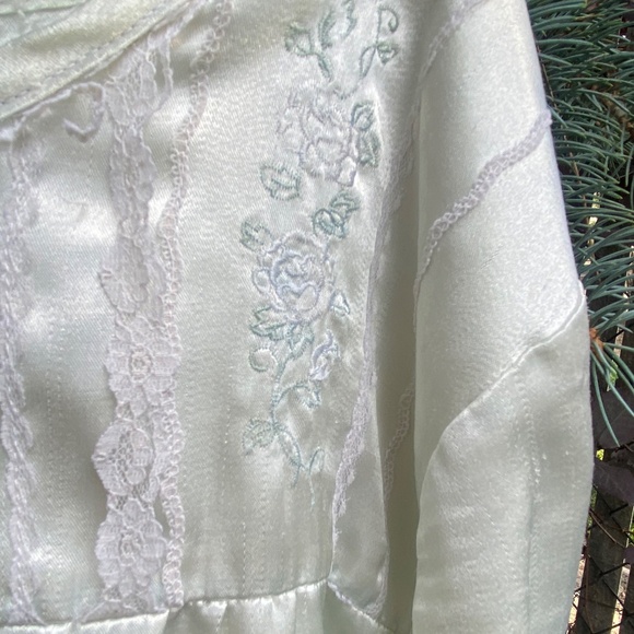 Vintage Vibes Satin Nightgown – Jaclyn Smith Intimates – Size Medium – $25 - Picture 6 of 6